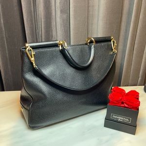 Dolce&Gabbana bag looks like new